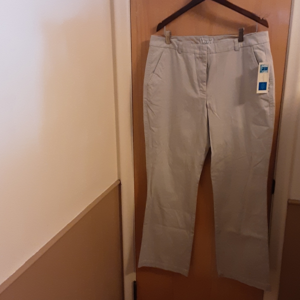 Covington stretch size 14 color stone twill pants